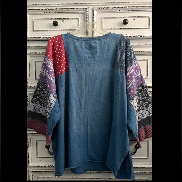 Free People oversized boho handkerchief pattern v-neck pullover Size L - Picture 2 of 16